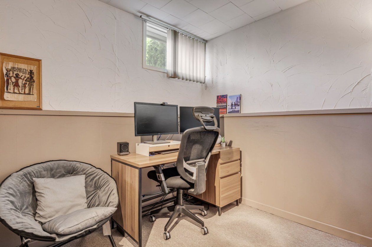 Bureau — 2810, Carré des Argiles, Québec (Les Rivières), G2C1K2, Québec (Les Rivières)