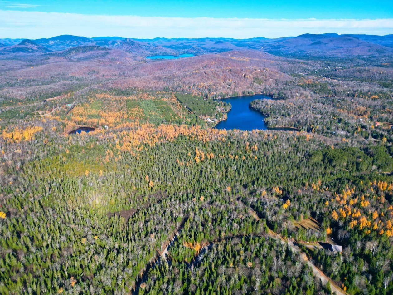 Extérieur — Imp. Biagia, Lac-Supérieur