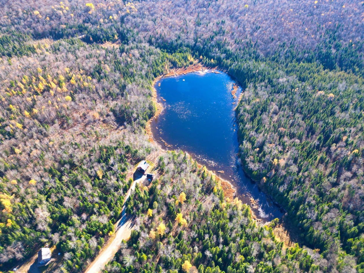 Extérieur — Imp. Biagia, Lac-Supérieur