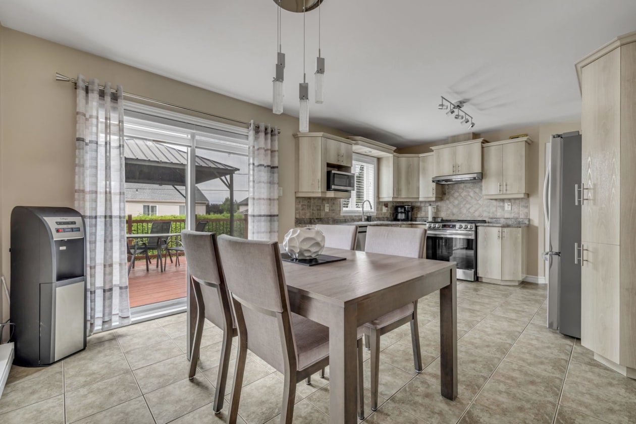 Salle à manger — 6519, Rue des Prismes, Québec (La Haute-Saint-Charles), G3E2E6, Québec (La Haute-Saint-Charles)