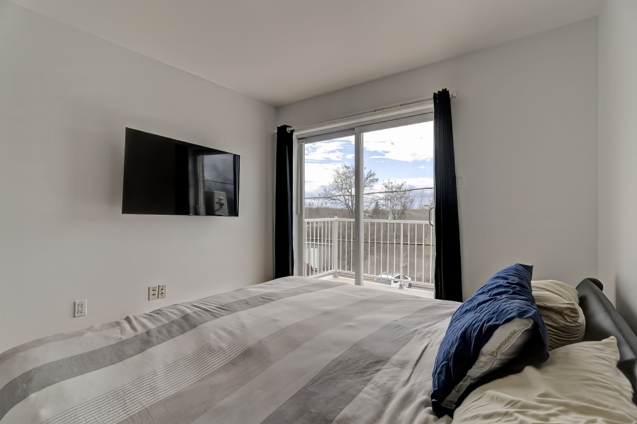 Chambre à coucher — 6338, Rue de l'Émérillon, Laval (Sainte-Rose), H7L6J4, Laval (Sainte-Rose)