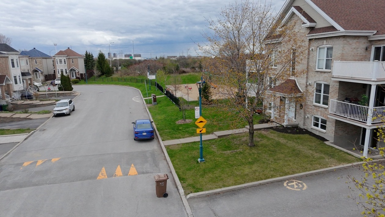 Rue — 6338, Rue de l'Émérillon, Laval (Sainte-Rose), H7L6J4, Laval (Sainte-Rose)