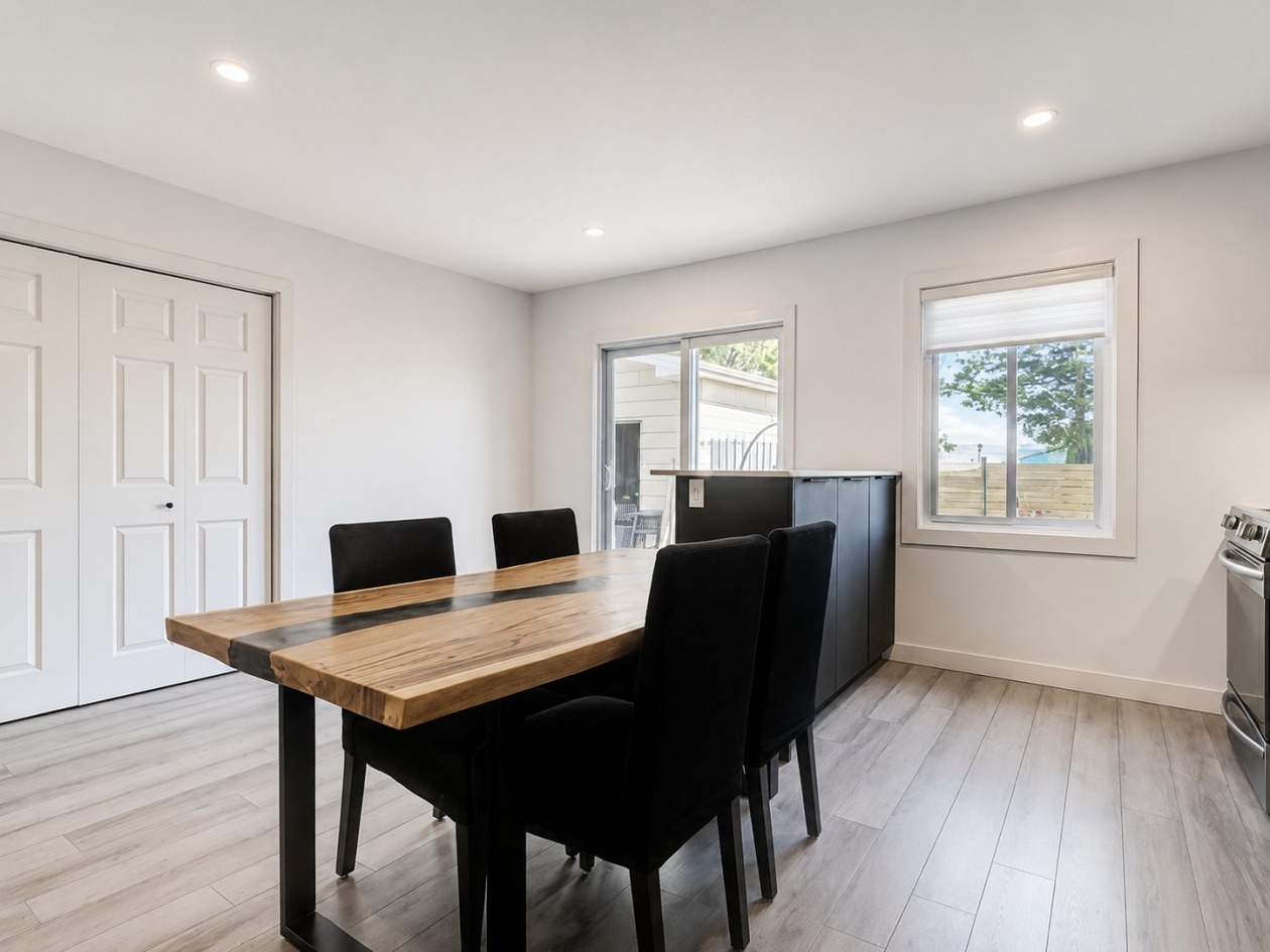 Salle à manger — 39 Rg St-Marc, Saint-Philippe