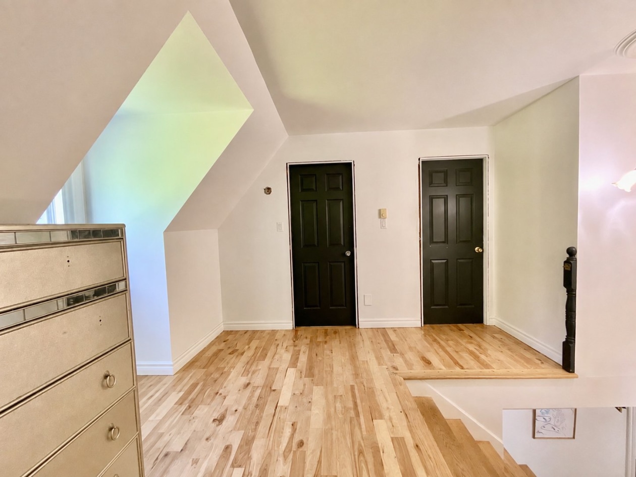 Boudoir — 1068, Mtée Girouard, Saint-Jérôme, J5L1N6, Saint-Jérôme