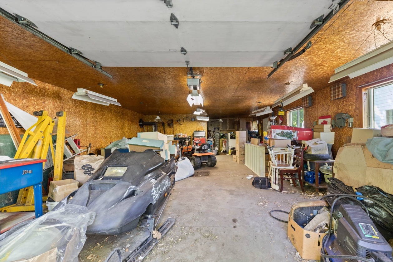 Garage — 1114, Spruce Lane, Hinchinbrooke, J0S1A0, Hinchinbrooke