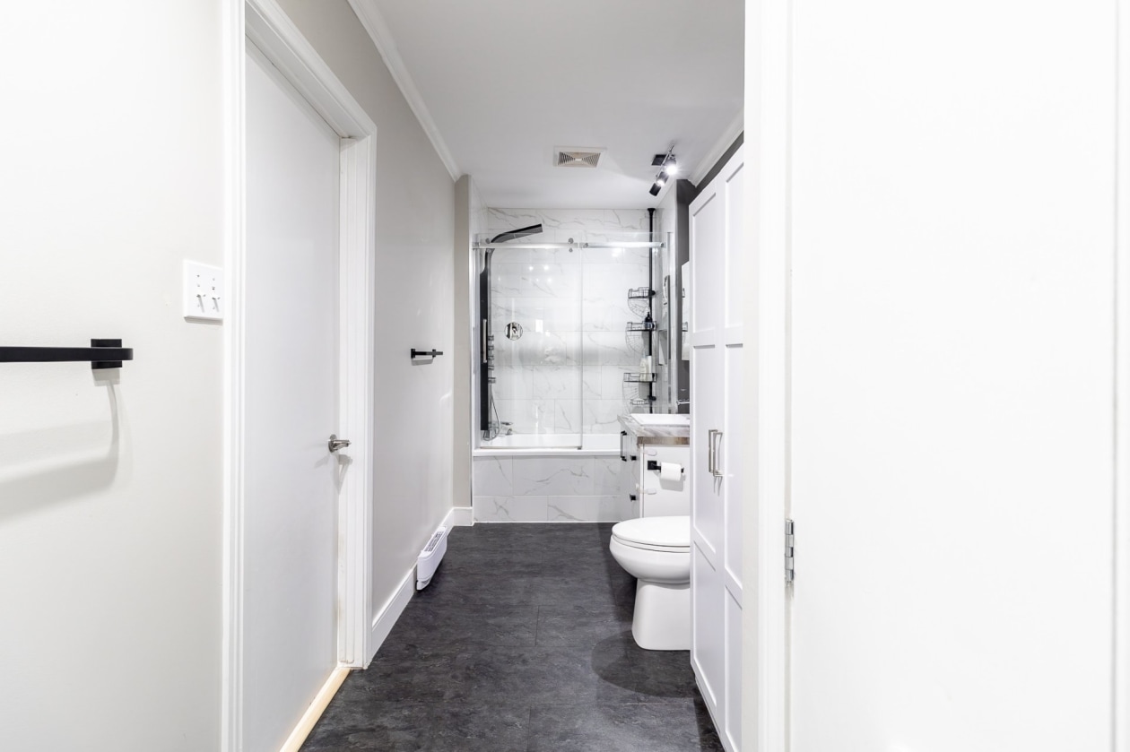 Salle de bains — 1675, Rue St-Onge, Mont-Joli, G5H2K3, Mont-Joli