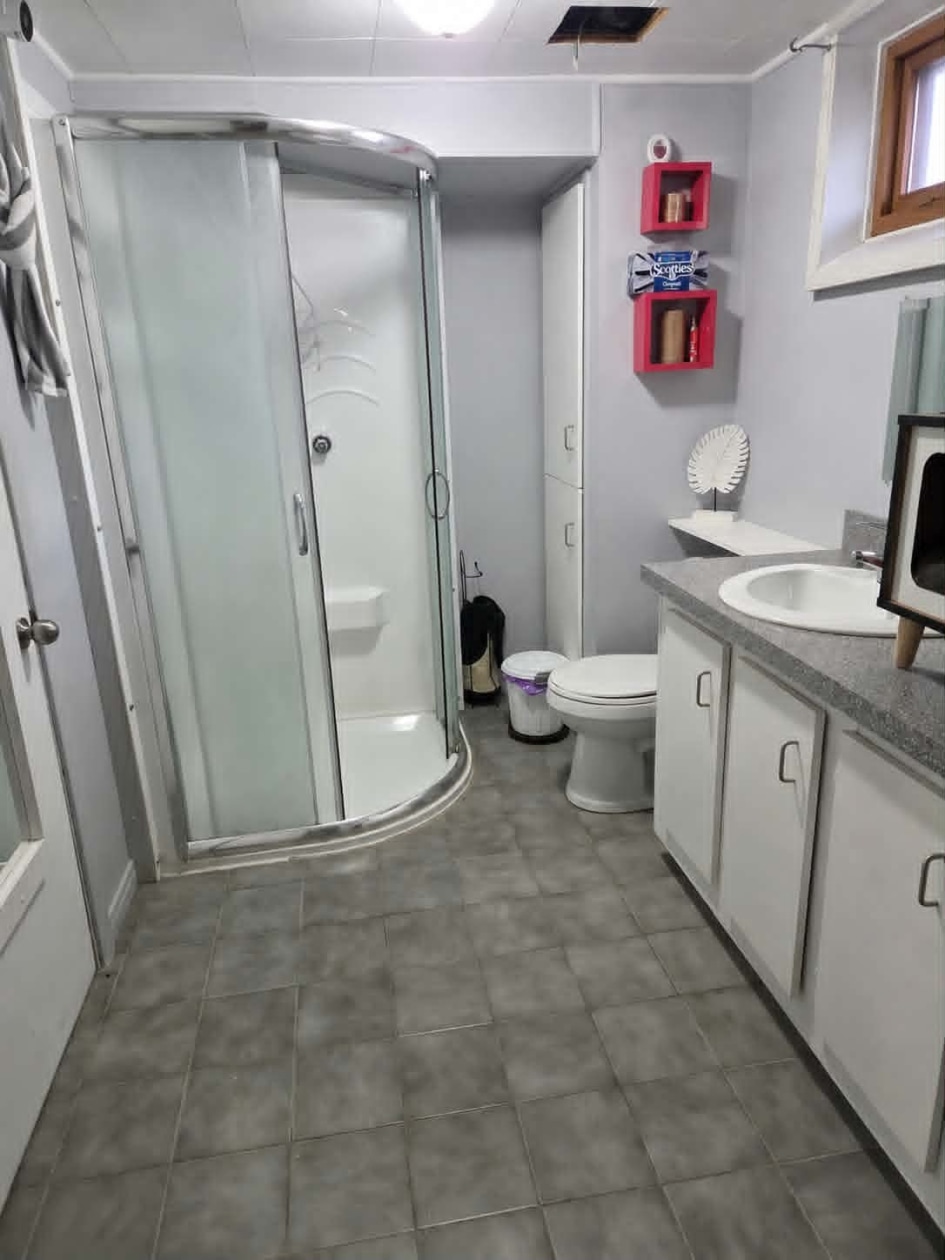 Salle de bains — 8725, Av. Lavoie, Québec (Charlesbourg ), G1G4N2, Québec (Charlesbourg )