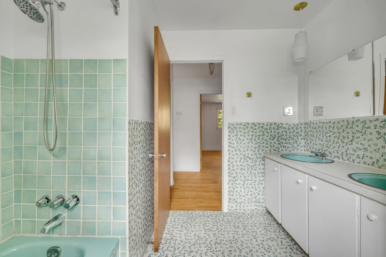 Salle de bains — 1359, Av. Gaspard-Fauteux, Québec (Sainte-Foy/Sillery/Cap-Rouge), G1T2E1, Québec (Sainte-Foy/Sillery/Cap-Rouge)