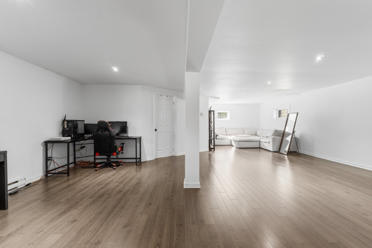 Salle familiale — 408, Mtée Morel, Sainte-Anne-des-Plaines, J5N2T9, Sainte-Anne-des-Plaines