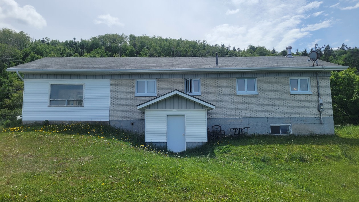 Face arrière — 702 Boul De Saint-Maurice, Gaspé, G4X 4B8, Gaspé