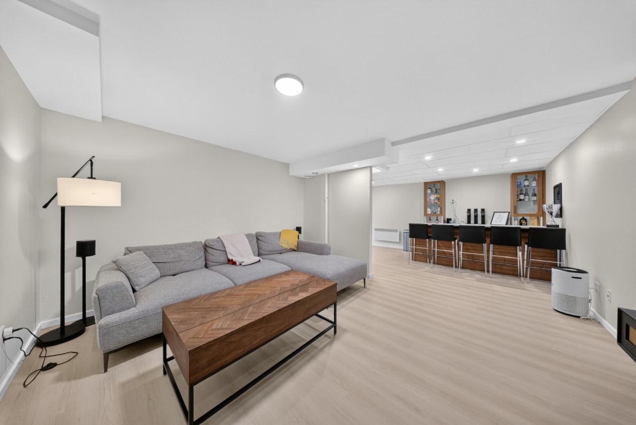 Salle familiale — 8036, 8e Allée, Drummondville, J2A2J5, Drummondville