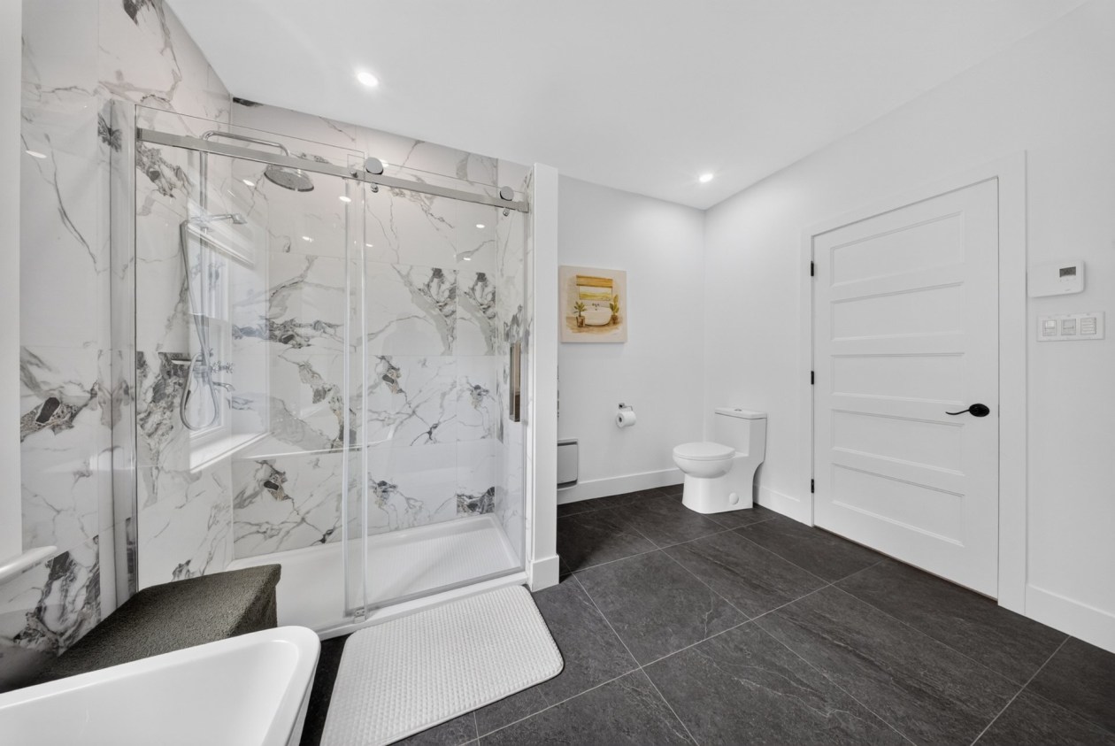 Salle de bains — 1711, Ch. Lévesque, Coaticook, J1A2S4, Coaticook