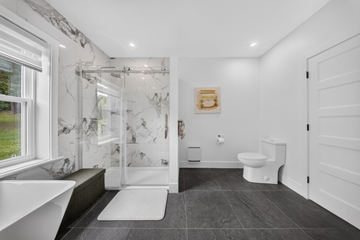 Salle de bains — 1711, Ch. Lévesque, Coaticook, J1A2S4, Coaticook