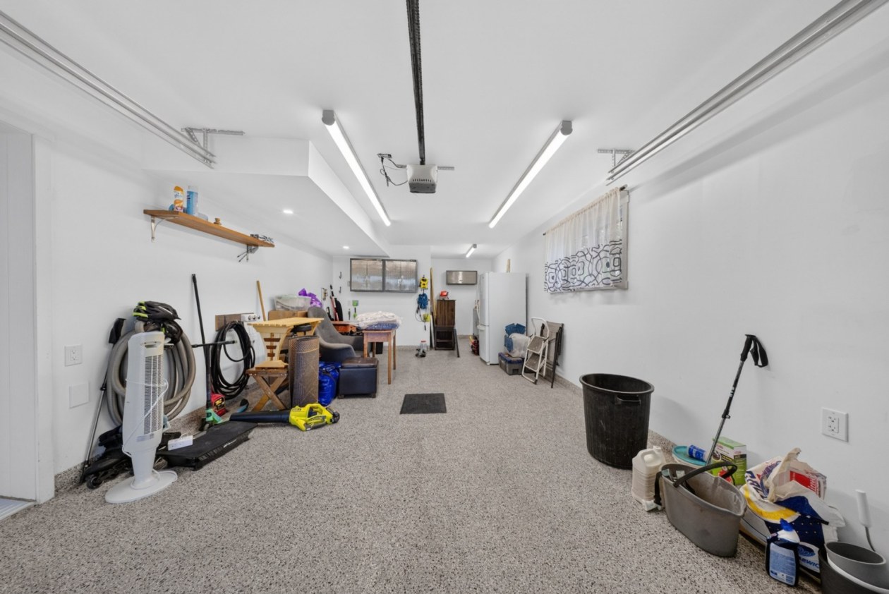 Garage — 490, Av. des Oréades, Magog, J1X0B1, Magog