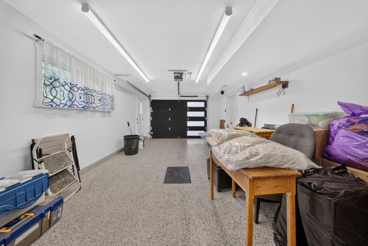 Garage — 490, Av. des Oréades, Magog, J1X0B1, Magog