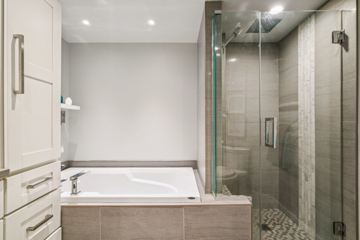 Salle de bains — 659, Tsse du Ruisseau, 202, Montréal (Lachine), H8T3L7, Montréal (Lachine)