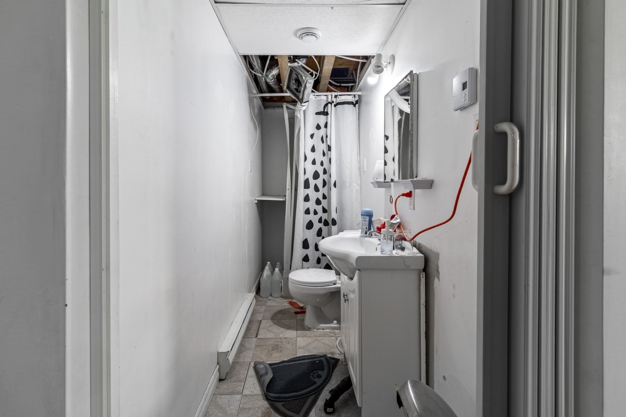 Salle de bains — 5, Ch. du Lac-Hudon, Saint-Marcellin, G0K1R0, Saint-Marcellin