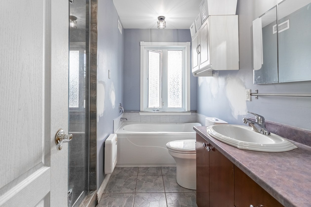 Salle de bains — 5, Ch. du Lac-Hudon, Saint-Marcellin, G0K1R0, Saint-Marcellin