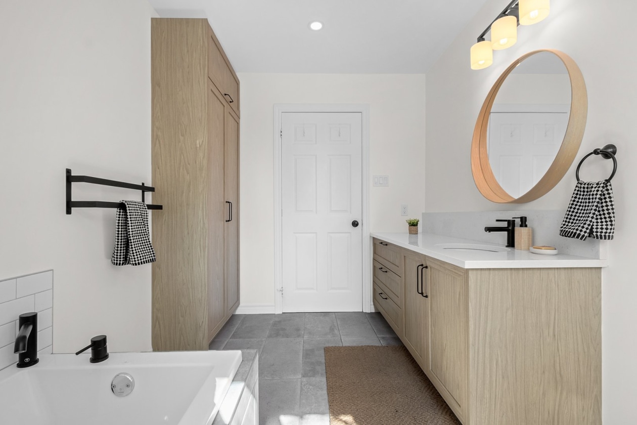 Salle de bains — 350, Rue Delage, Québec (La Haute-Saint-Charles), G3G1H6, Québec (La Haute-Saint-Charles)