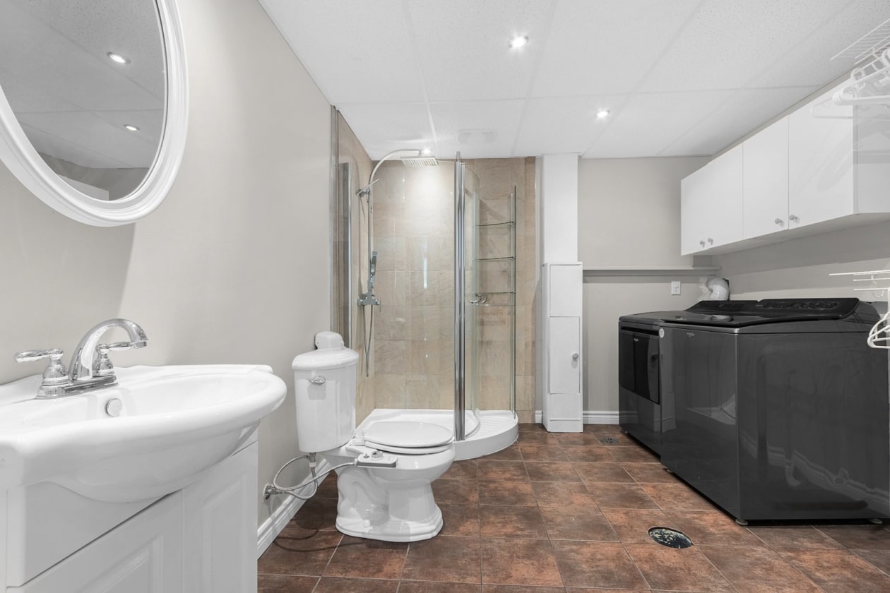 Salle de bains — 350, Rue Delage, Québec (La Haute-Saint-Charles), G3G1H6, Québec (La Haute-Saint-Charles)