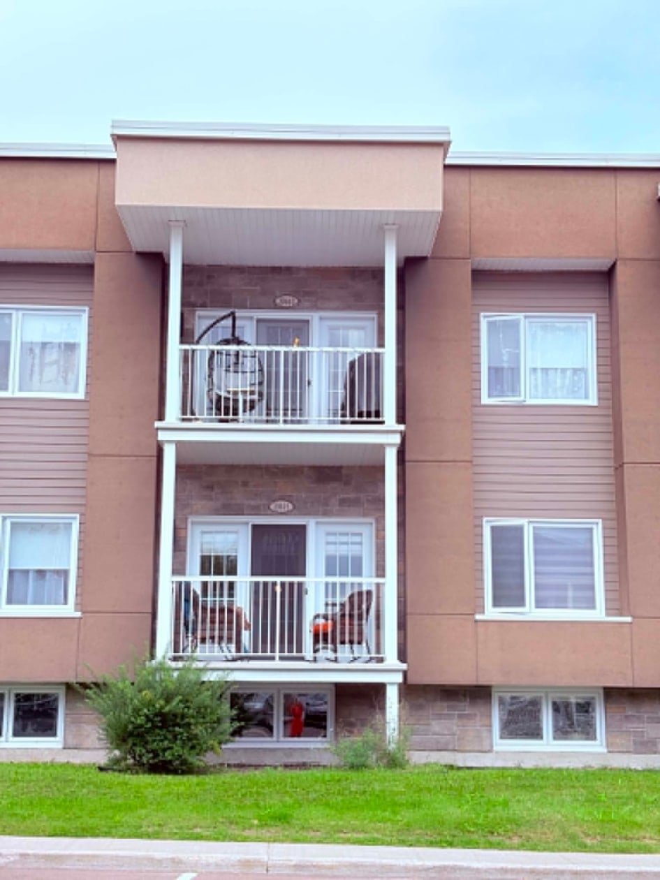 Façade — 3944, Rue de la Fabrique, 2, Saguenay (Jonquière), G7X3N4, Saguenay (Jonquière)