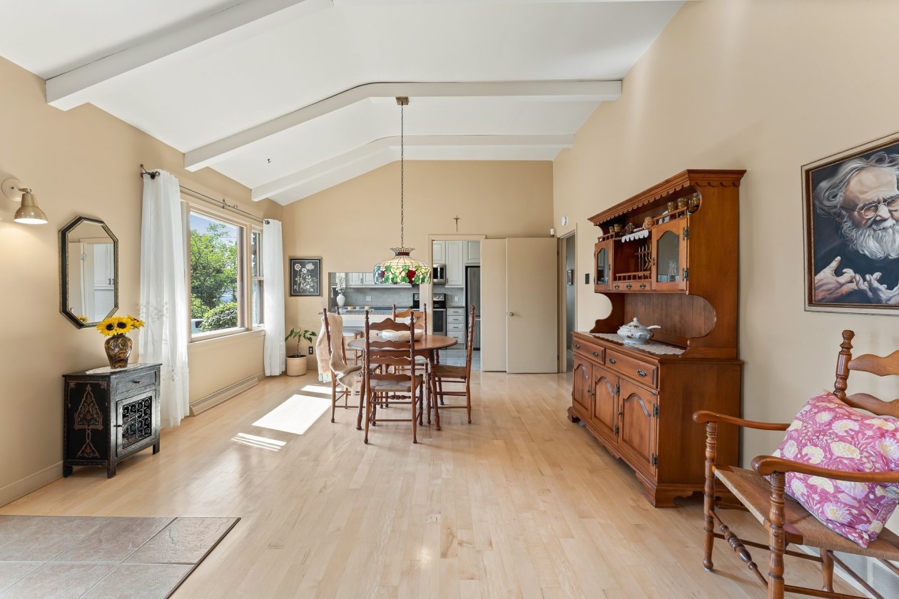 Salle à manger — 380, Rue Cartier, Granby, J2G5B2, Granby