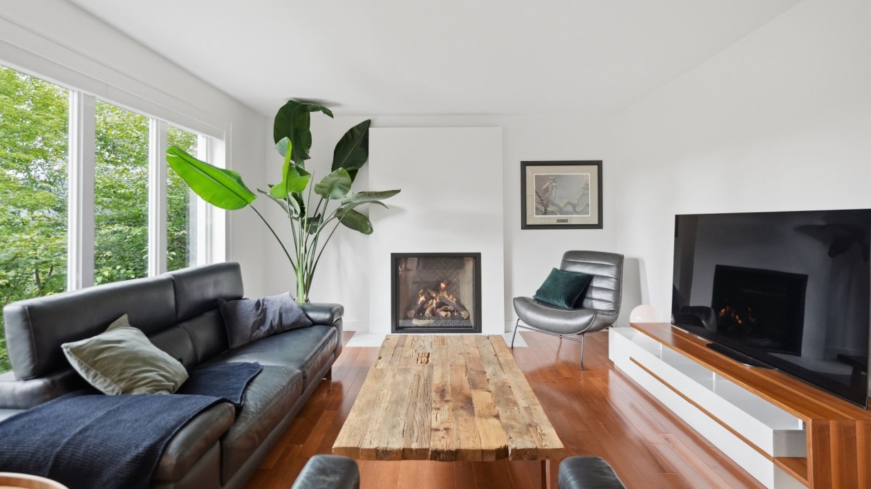 Salon — 181, Ch. des Érables, Stoneham-et-Tewkesbury, G3C2B9, Stoneham-et-Tewkesbury