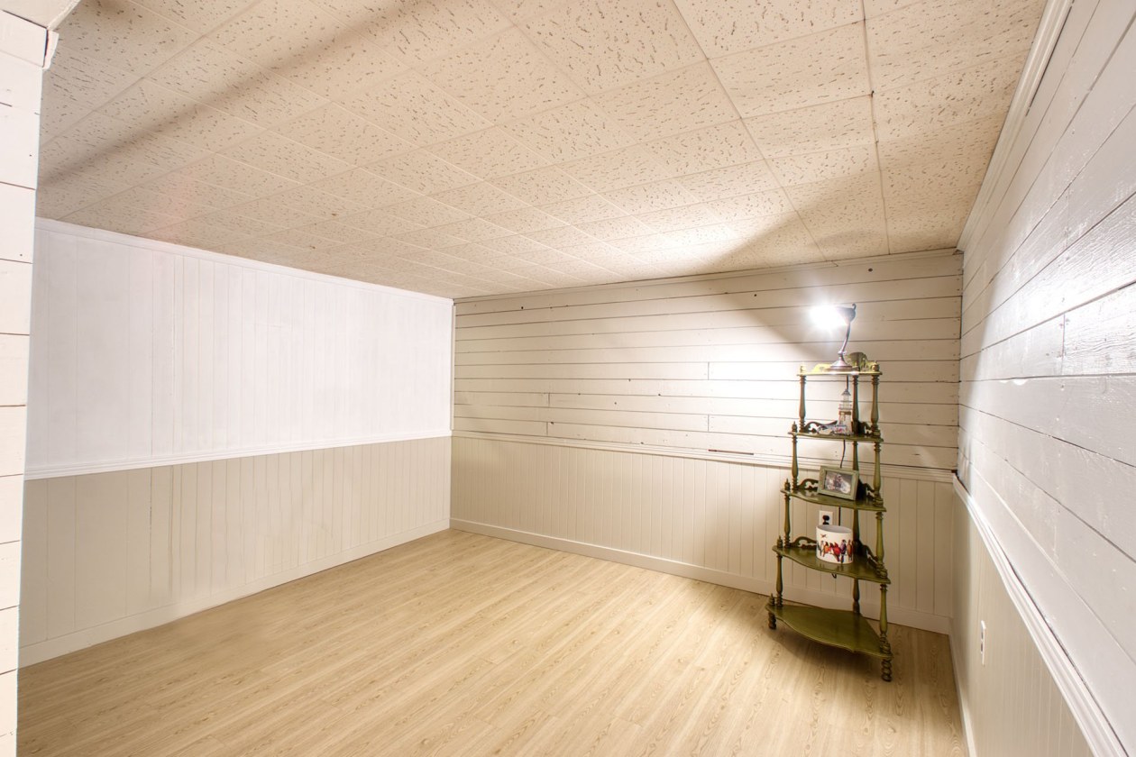 Salle de jeux — 551, Rue La Fontaine, Sherbrooke (Fleurimont), J1G1G4, Sherbrooke (Fleurimont)