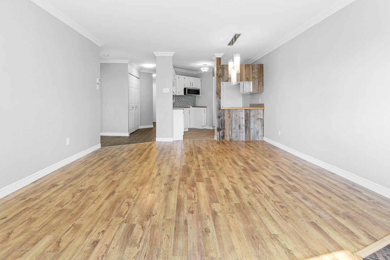 Cuisine — 304-696 Montée Montrougeau, 304, Laval, H7P 5L1, Laval