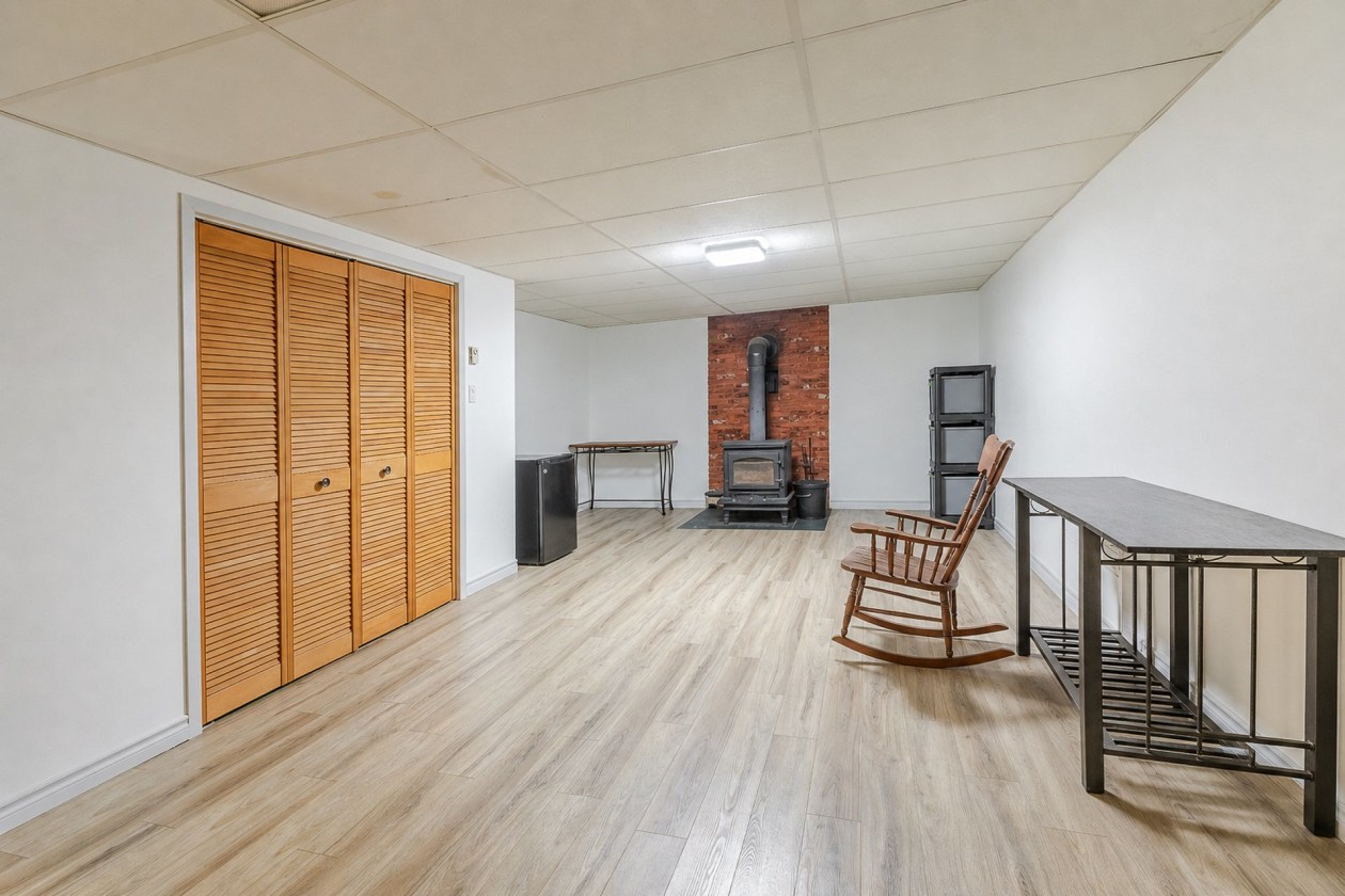 Salle familiale — 12, Rue Juchereau, Sainte-Catherine-de-la-Jacques-Cartier, G3N0Z4, Sainte-Catherine-de-la-Jacques-Cartier