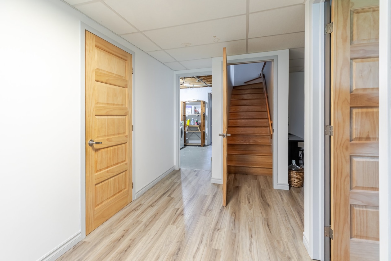 Boudoir — 12, Rue Juchereau, Sainte-Catherine-de-la-Jacques-Cartier, G3N0Z4, Sainte-Catherine-de-la-Jacques-Cartier