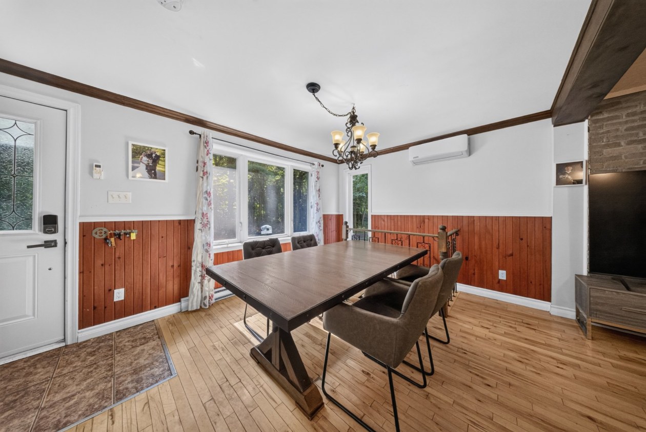 Salle à manger — 2321, 4e Rang, Saint-Hugues, J0H1N0, Saint-Hugues