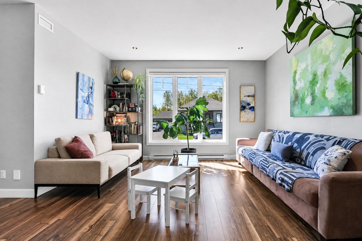 Salon — 1060, Rue des Grands-Jardins, Saint-Honoré, G0V1L0, Saint-Honoré