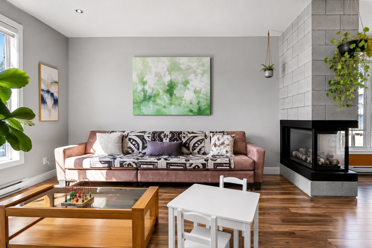 Salon — 1060, Rue des Grands-Jardins, Saint-Honoré, G0V1L0, Saint-Honoré