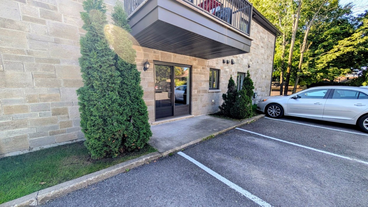 Balcon — 1187, Boul. du Loiret, Québec (Charlesbourg ), G2L0B1, Québec (Charlesbourg )