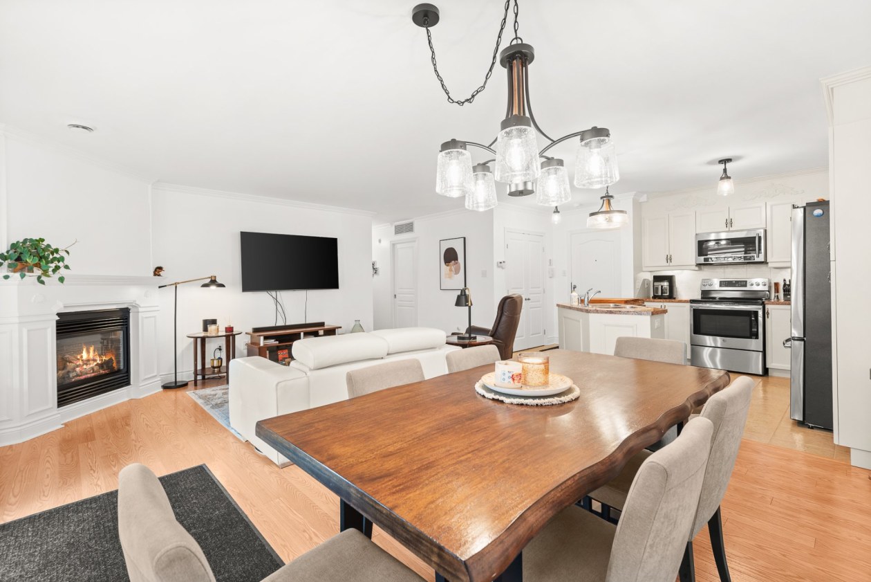 Salle à manger — 95, Rue des Manoirs, 103, Charlemagne, J5K5H4, Charlemagne