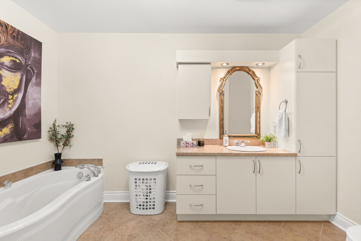 Salle de bains — 95, Rue des Manoirs, 103, Charlemagne, J5K5H4, Charlemagne