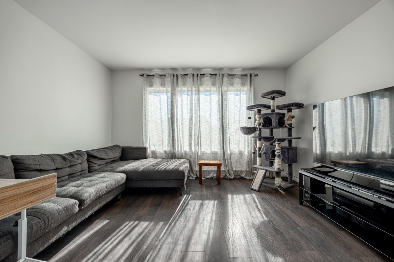 Salon — 711, Rue du Parc, Saint-Honoré, G0V1L0, Saint-Honoré