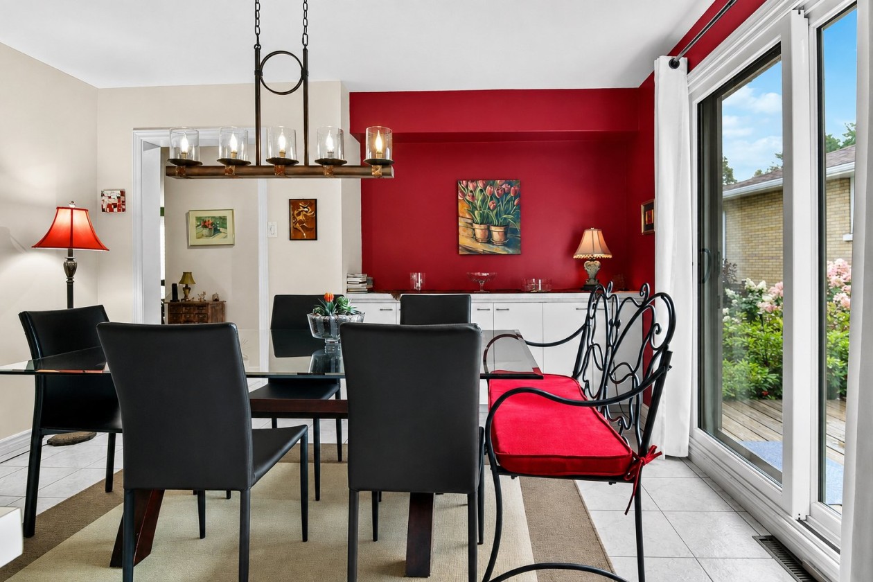 Salle à manger — 875, Rue Murdock, Saguenay (Chicoutimi), G7H3Z8, Saguenay (Chicoutimi)