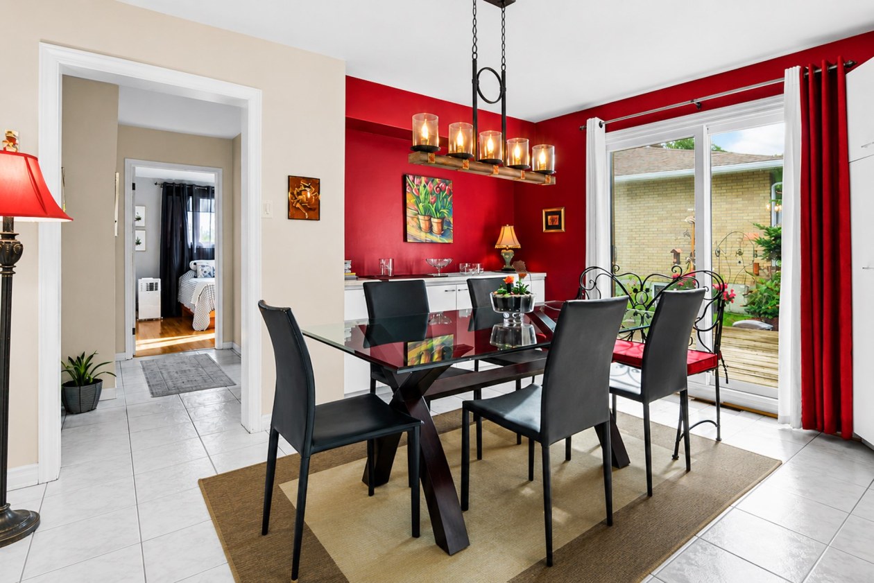 Salle à manger — 875, Rue Murdock, Saguenay (Chicoutimi), G7H3Z8, Saguenay (Chicoutimi)
