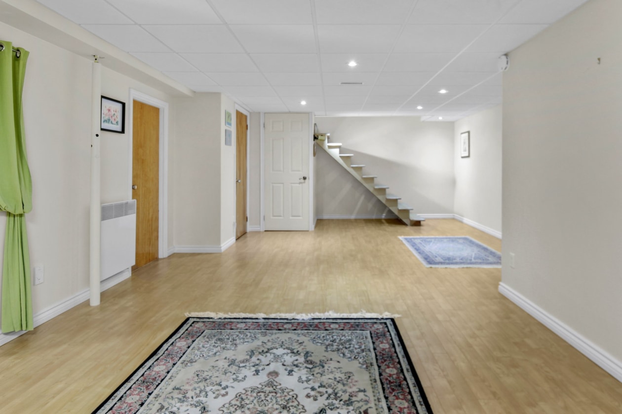 Salle familiale — 875, Rue Murdock, Saguenay (Chicoutimi), G7H3Z8, Saguenay (Chicoutimi)