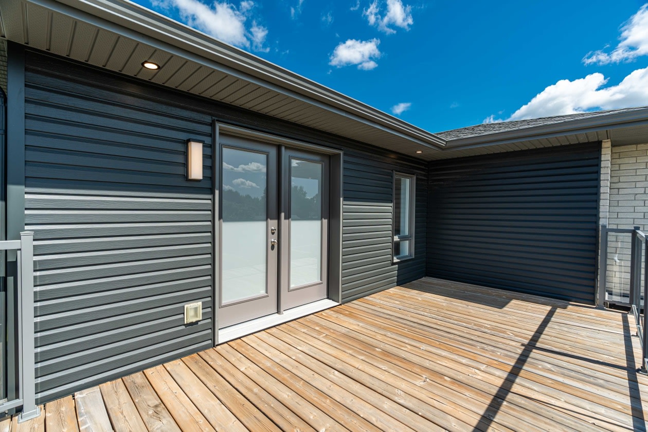 Terrasse — 6780 Rue Baillargeon, Brossard