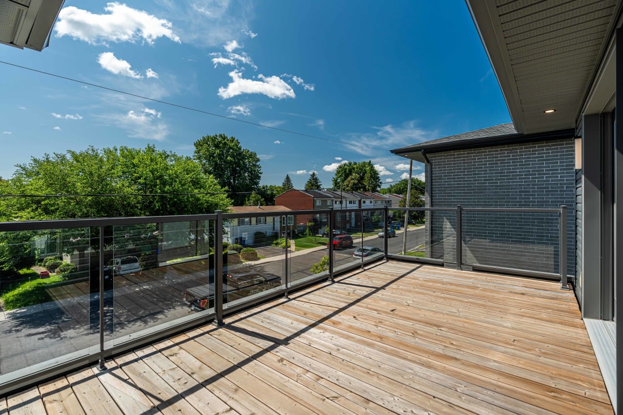 Terrasse — 6780 Rue Baillargeon, Brossard