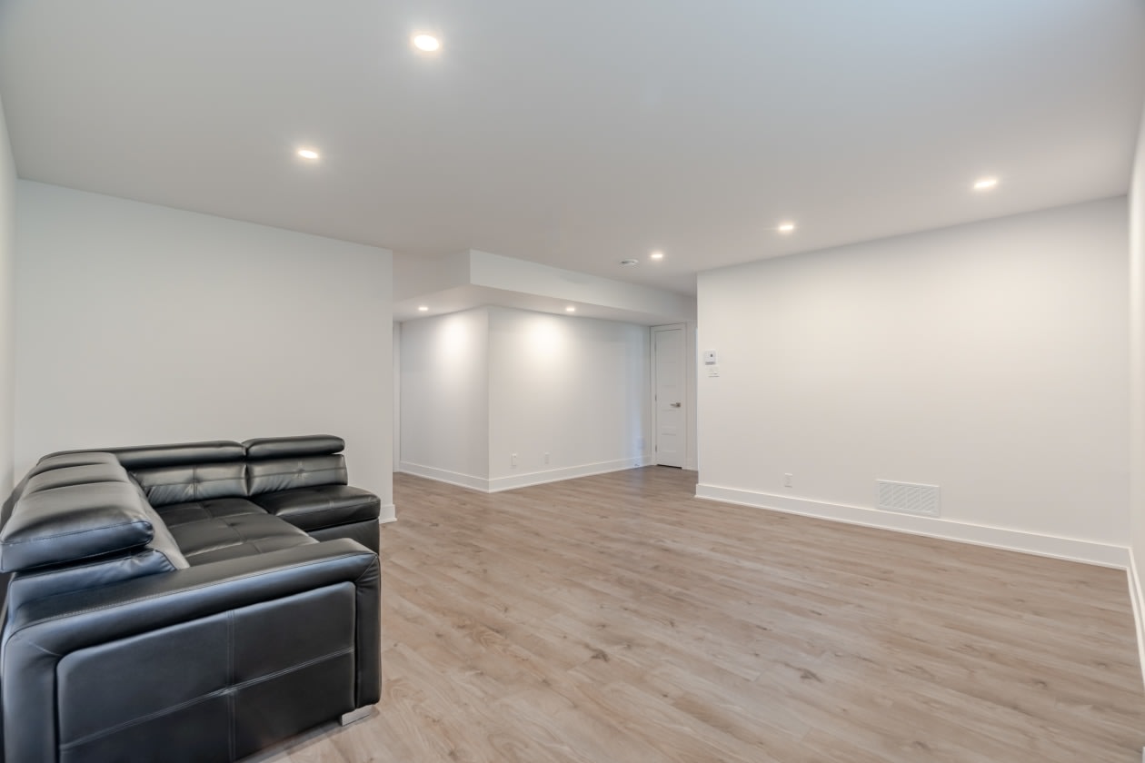 Salle familiale — 6780 Rue Baillargeon, Brossard