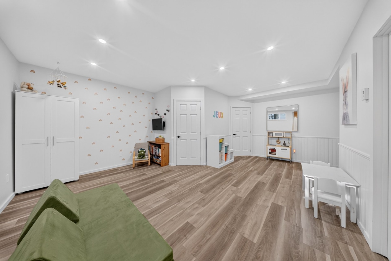 Salle familiale — 1021, Av. du Parc, Sherbrooke (Brompton/Rock Forest/Saint-Élie/Deauville), J1N3P1, Sherbrooke (Brompton/Rock Forest/Saint-Élie/Deauville)