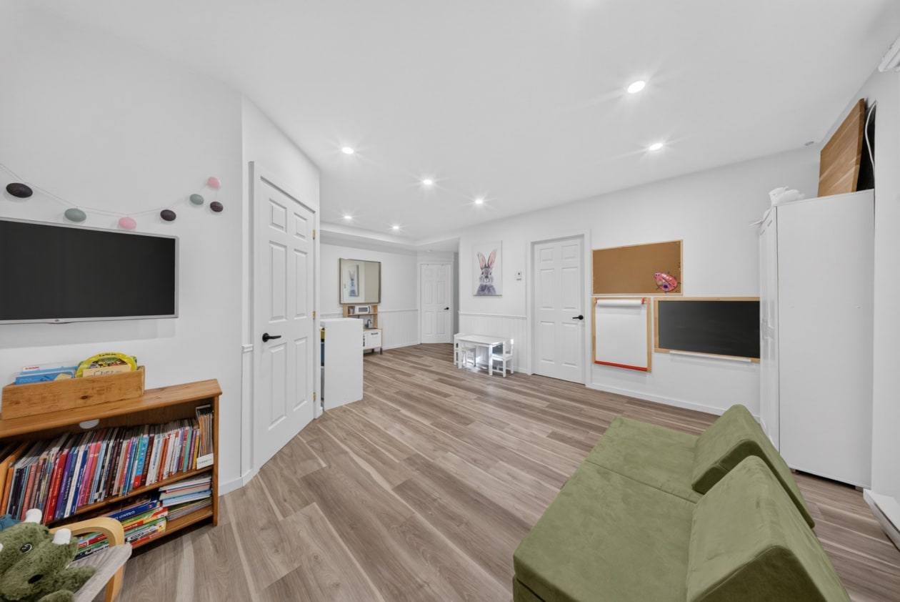 Salle familiale — 1021, Av. du Parc, Sherbrooke (Brompton/Rock Forest/Saint-Élie/Deauville), J1N3P1, Sherbrooke (Brompton/Rock Forest/Saint-Élie/Deauville)