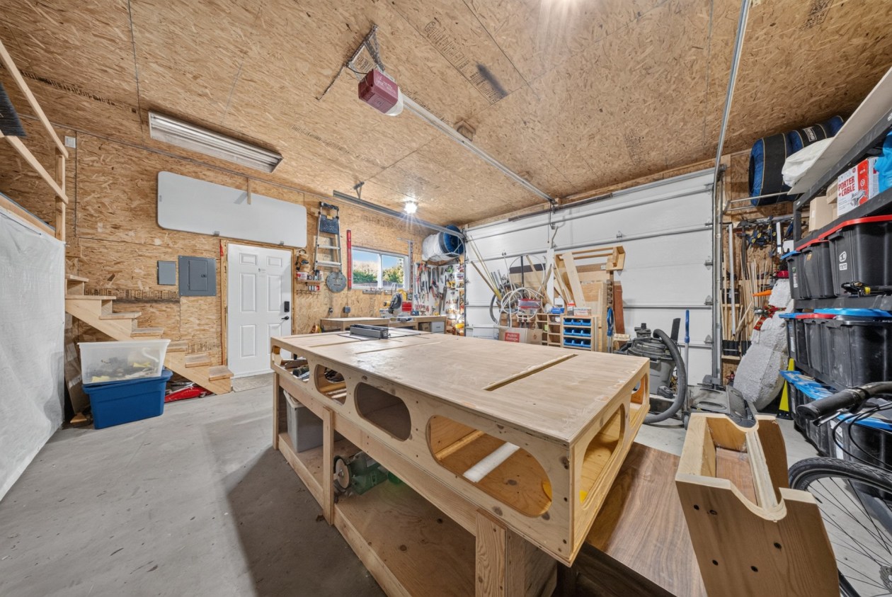 Garage — 1021, Av. du Parc, Sherbrooke (Brompton/Rock Forest/Saint-Élie/Deauville), J1N3P1, Sherbrooke (Brompton/Rock Forest/Saint-Élie/Deauville)