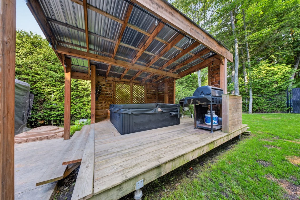 Extérieur — 1021, Av. du Parc, Sherbrooke (Brompton/Rock Forest/Saint-Élie/Deauville), J1N3P1, Sherbrooke (Brompton/Rock Forest/Saint-Élie/Deauville)