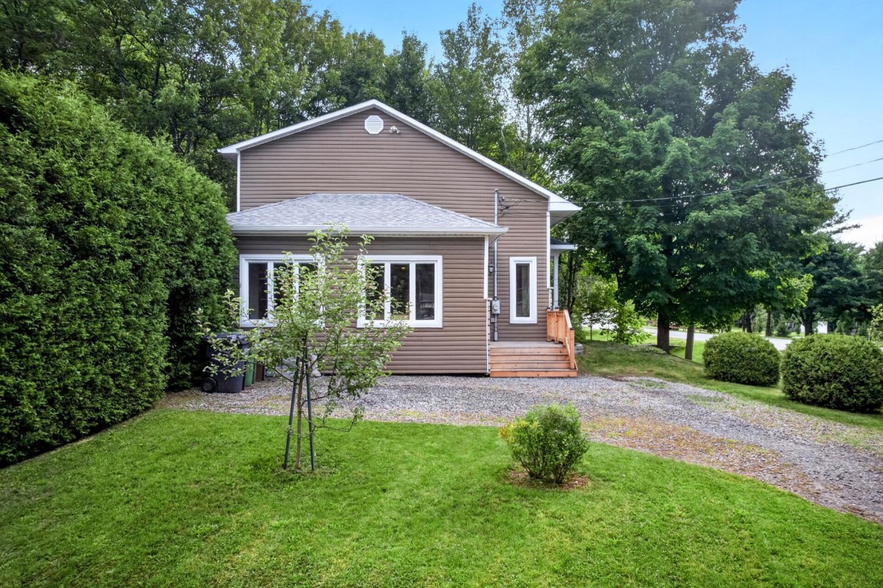 Façade — 1021, Av. du Parc, Sherbrooke (Brompton/Rock Forest/Saint-Élie/Deauville), J1N3P1, Sherbrooke (Brompton/Rock Forest/Saint-Élie/Deauville)