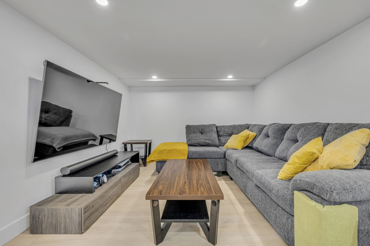 Salle familiale — 559, Rue des Plaines-Rouges, Québec (La Haute-Saint-Charles), G3G2A6, Québec (La Haute-Saint-Charles)